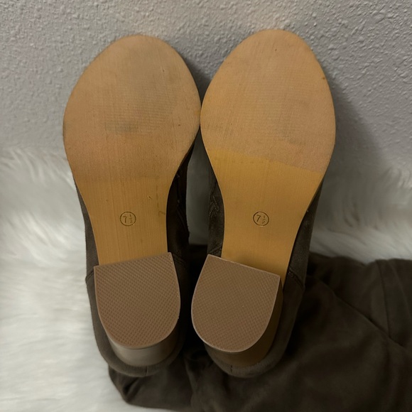 Journee Womens Kaison Wide Width Wide Calf Stacked Heel Over The Knee Boots 7.5 - Picture 6 of 7